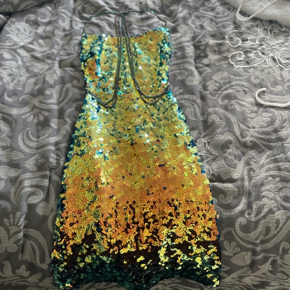 Dresses & Skirts - Dress